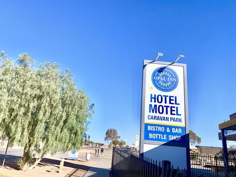 Opal Inn Hotel, Motel, Caravan Park - Flights 38