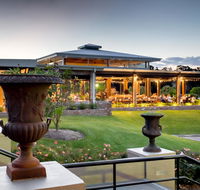 Harrigan's Irish Pub  Accommodation - Flights