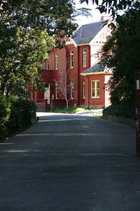 Book Aldgate Accommodation Vacations Flights Flights