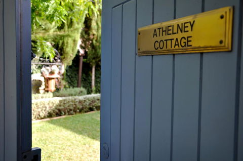 Athelney Cottage Bed And Breakfast - Flights 10