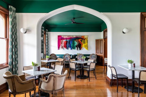 Byng Street Boutique Hotel - Flights 4