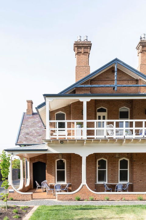 Byng Street Boutique Hotel - Flights 1