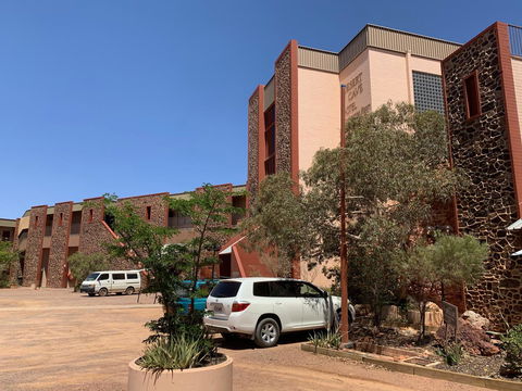 Desert Cave Hotel - Flights 30