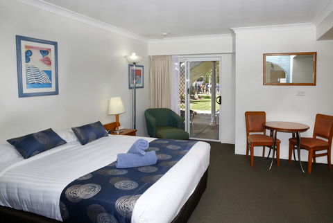 Aston Motel Yamba - Flights 23