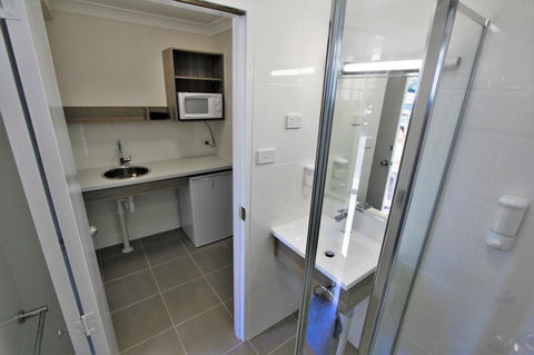 Aston Motel Yamba - Flights 40