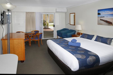 Aston Motel Yamba - Flights 34