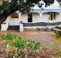 Belmore Cottage - Flights