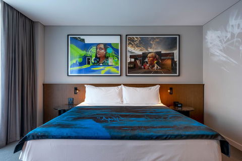 The Adnate Perth - Art Series - Flights 14