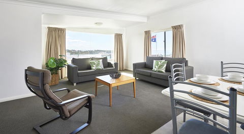 Harbour View Apartments - Flights 13