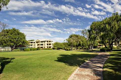 Abbey Beach Resort - Flights 37