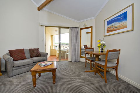 Abbey Beach Resort - Flights 16