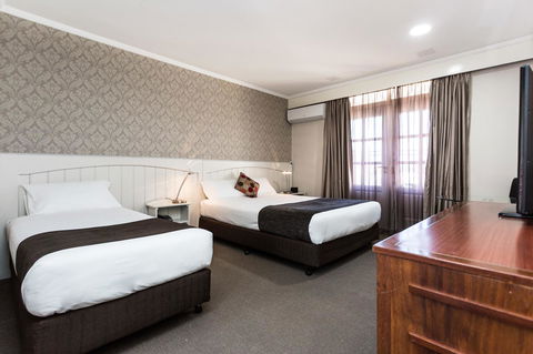 Country Comfort Amity Motel - Flights 40