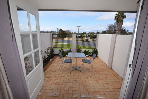 Country Comfort Amity Motel - Flights 29