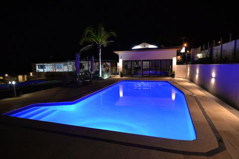 Country Comfort Amity Motel - Flights 0