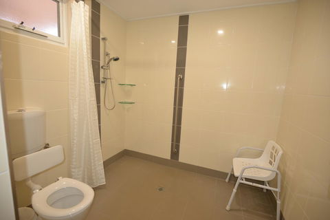 Country Comfort Amity Motel - Flights 17