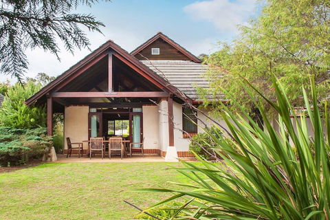Margaret River Resort - Flights 8