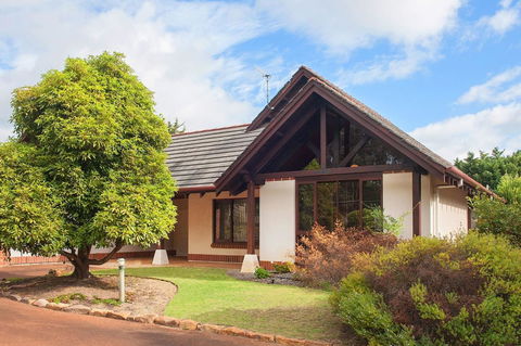 Margaret River Resort - Flights 9
