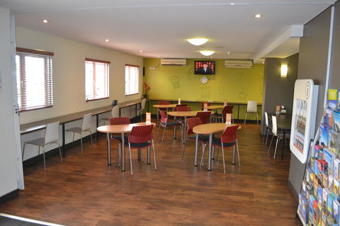 Ibis Budget Perth Airport - Flights 24