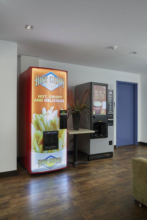 Ibis Budget Perth Airport - Flights 15
