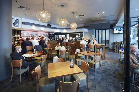 Ibis Perth - Flights 21