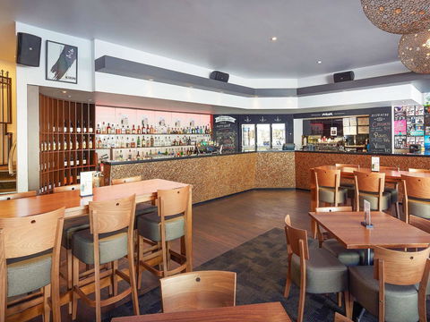 Ibis Perth - Flights 40