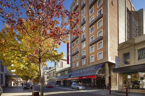Ibis Perth - Flights 19