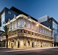 The Melbourne Hotel - Flights