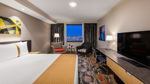Holiday Inn Perth City Centre, An IHG Hotel - Flights 2