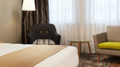 Holiday Inn Perth City Centre, An IHG Hotel - Flights 23