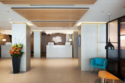 Holiday Inn Perth City Centre, An IHG Hotel - Flights 14