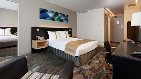 Holiday Inn Perth City Centre, An IHG Hotel - Flights 21