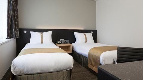 Holiday Inn Perth City Centre, An IHG Hotel - Flights 22