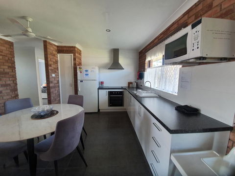 Ocean Beach Chalet 18 - Flights 2