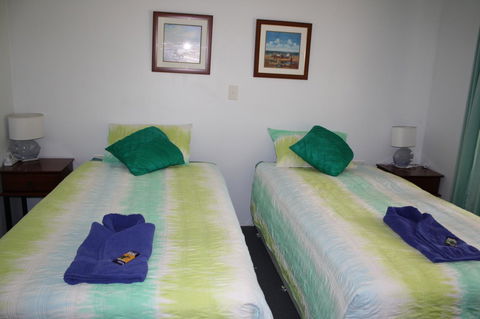 The Heights Bed & Breakfast - Flights 8