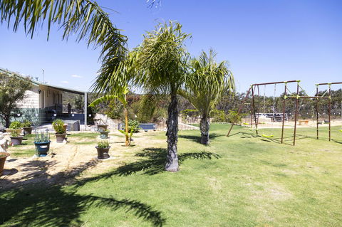 The Heights Bed & Breakfast - Flights 14