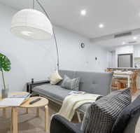 Inner City Stylish apt Walk to Green Square - Flights