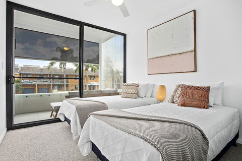 No 5 Rockpool 69 Ave Sawtell - Flights 8