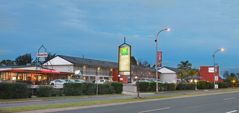 Ibis Styles Tamworth - Flights 6