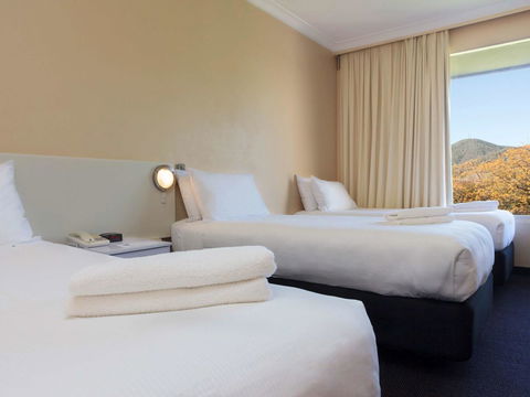 Ibis Styles Tamworth - Flights 32