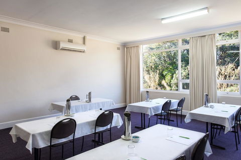 Ibis Styles Tamworth - Flights 15