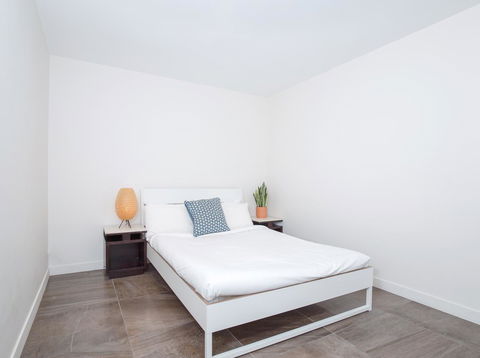 DD Apartments On Day - Flights 12