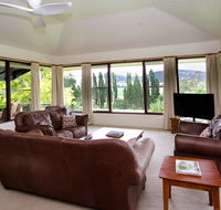 Stay in Mudgee - Flights