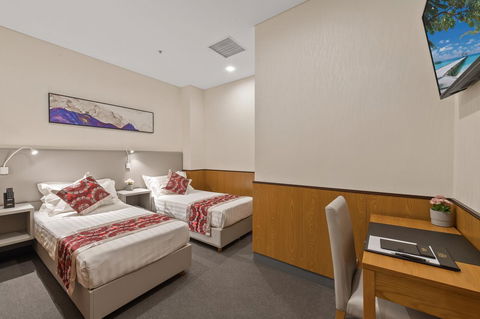 YEHS Hotel Sydney QVB - Flights 34