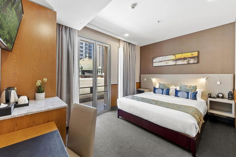 YEHS Hotel Sydney QVB - Flights 13