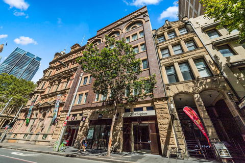 YEHS Hotel Sydney QVB - Flights 1