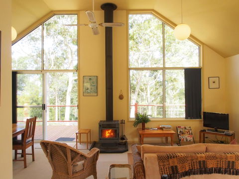 Bundle Hill Cottages - Flights 18