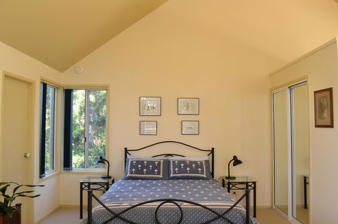 Bundle Hill Cottages - Flights 39
