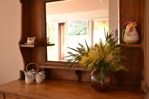 Bundle Hill Cottages - Flights 30