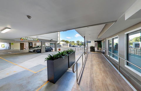 Ibis Budget Sydney Airport - Flights 2