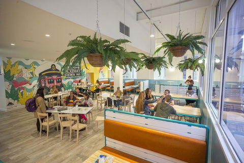 YHA Sydney Central - Flights 4
